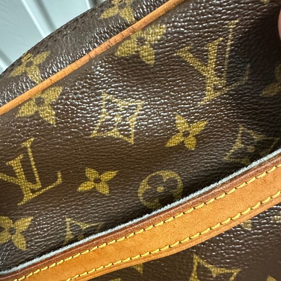 Louis Vuitton Danube Monogram Crossbody Handbag SL1919 Authentic COA Included - Picture 12 of 16
